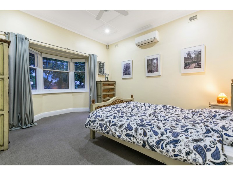 31 Glengyle Terrace, Glandore SA 5037