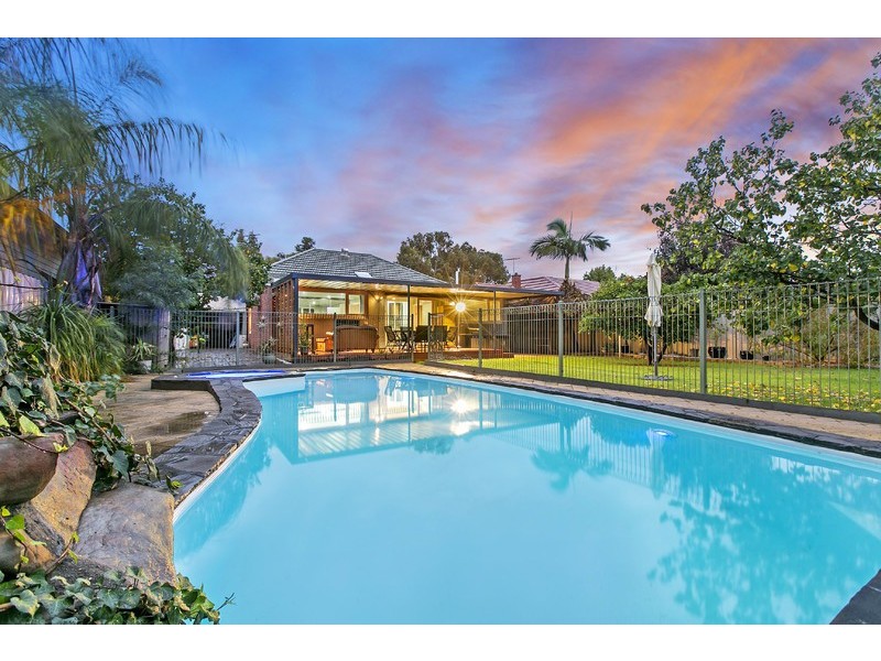 31 Glengyle Terrace, Glandore SA 5037