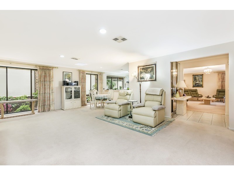 9 Ayrebank Rise, Aberfoyle Park SA 5159