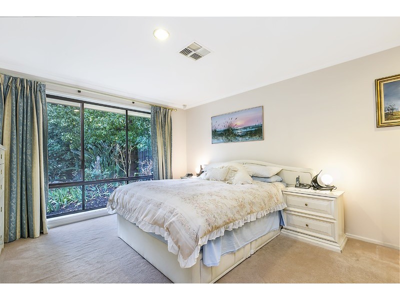 9 Ayrebank Rise, Aberfoyle Park SA 5159