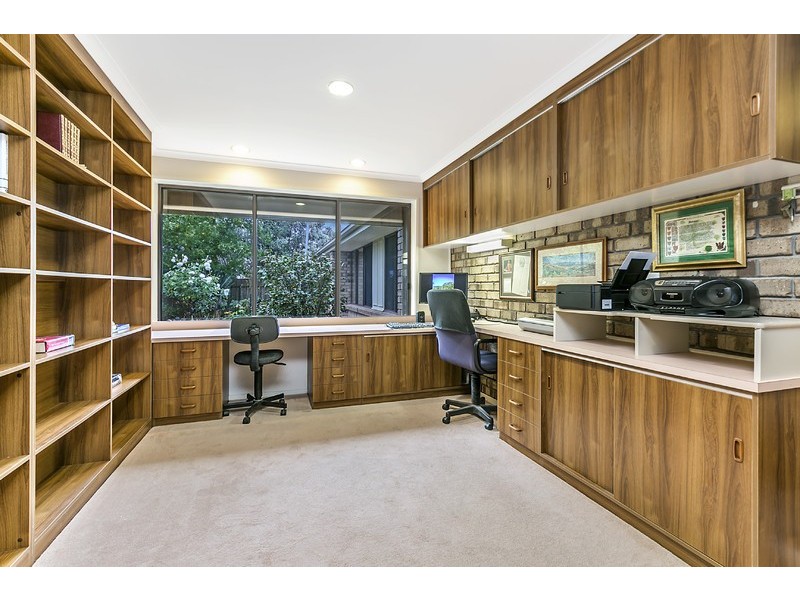 9 Ayrebank Rise, Aberfoyle Park SA 5159