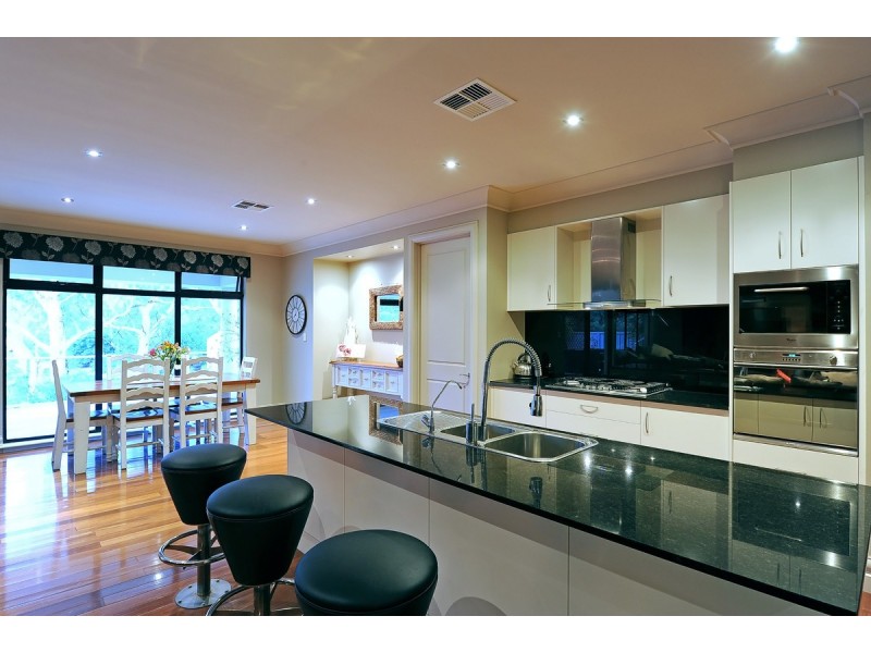31 Skylark Close, Flagstaff Hill SA 5159