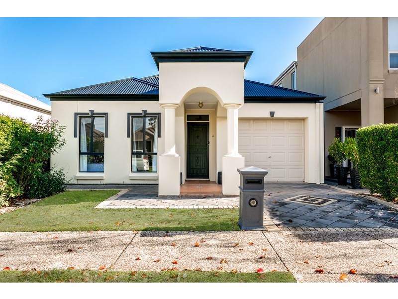 12 Avocet Drive, Mawson Lakes SA 5095