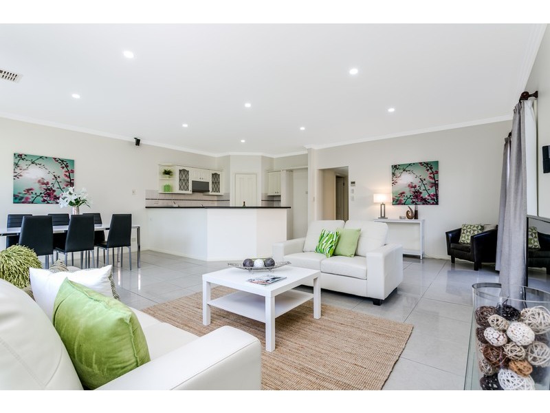 12 Avocet Drive, Mawson Lakes SA 5095