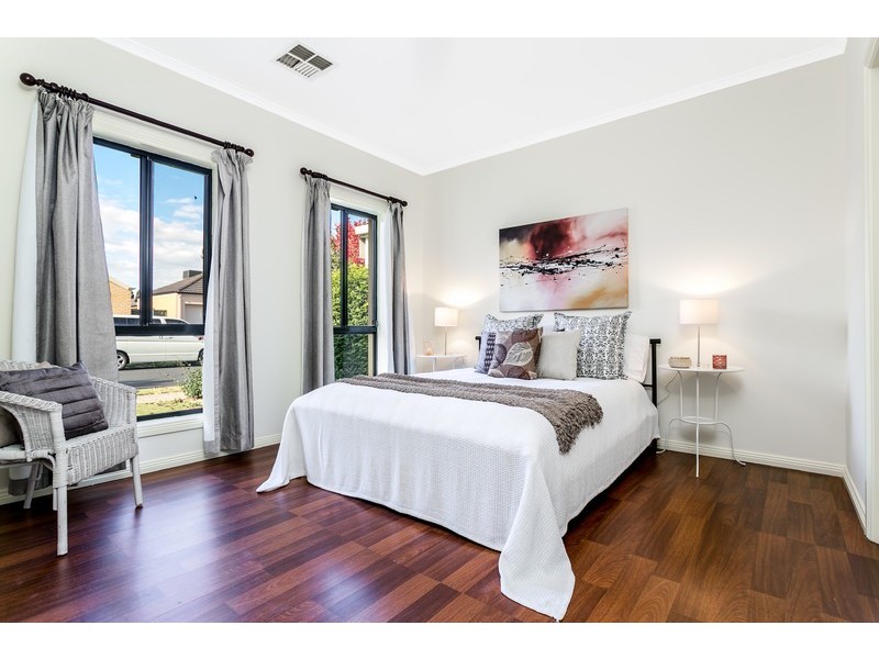 12 Avocet Drive, Mawson Lakes SA 5095