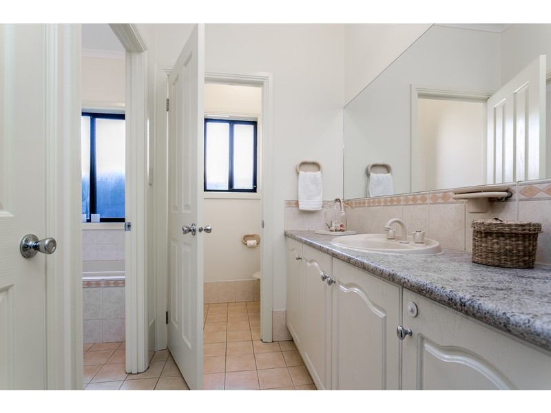 12 Avocet Drive, Mawson Lakes SA 5095