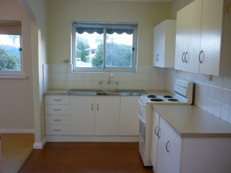 4/64 Military Road, West Beach SA 5024