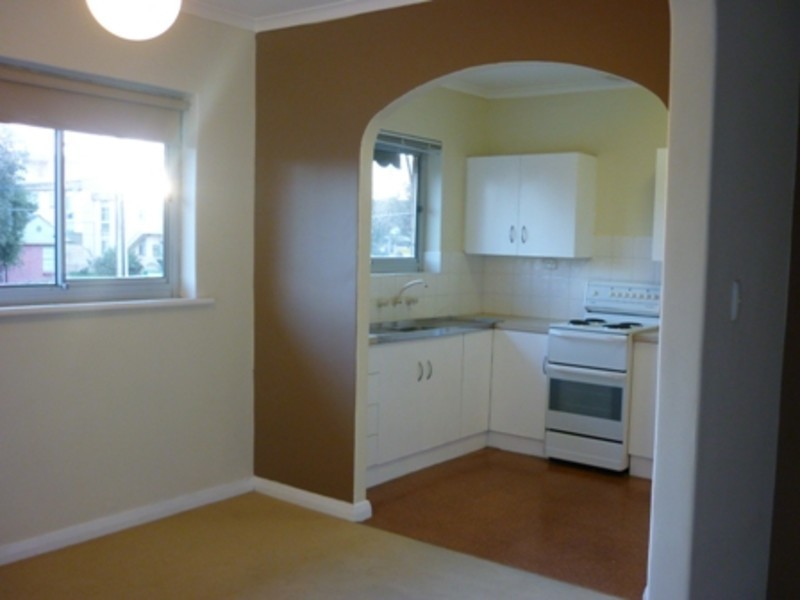 4/64 Military Road, West Beach SA 5024