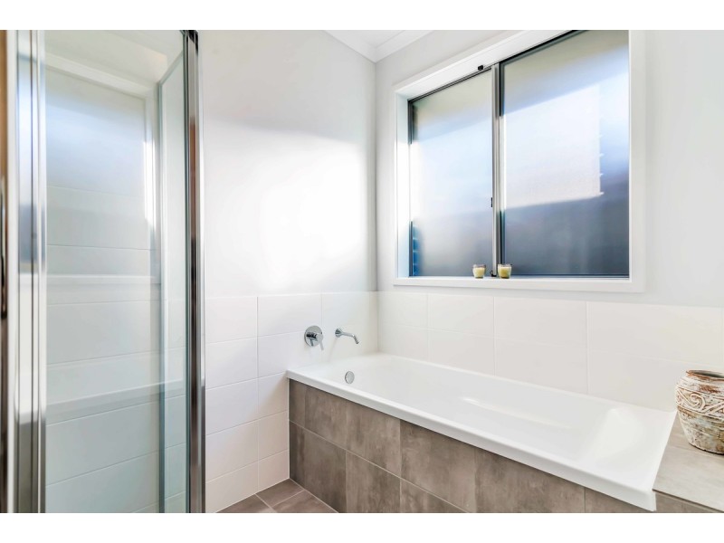 9A London Road, Aberfoyle Park SA 5159