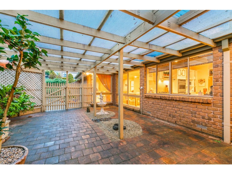 4 Highwood Court, Aberfoyle Park SA 5159