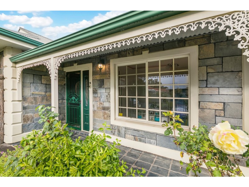 17 Albert Street, Glenelg East SA 5045