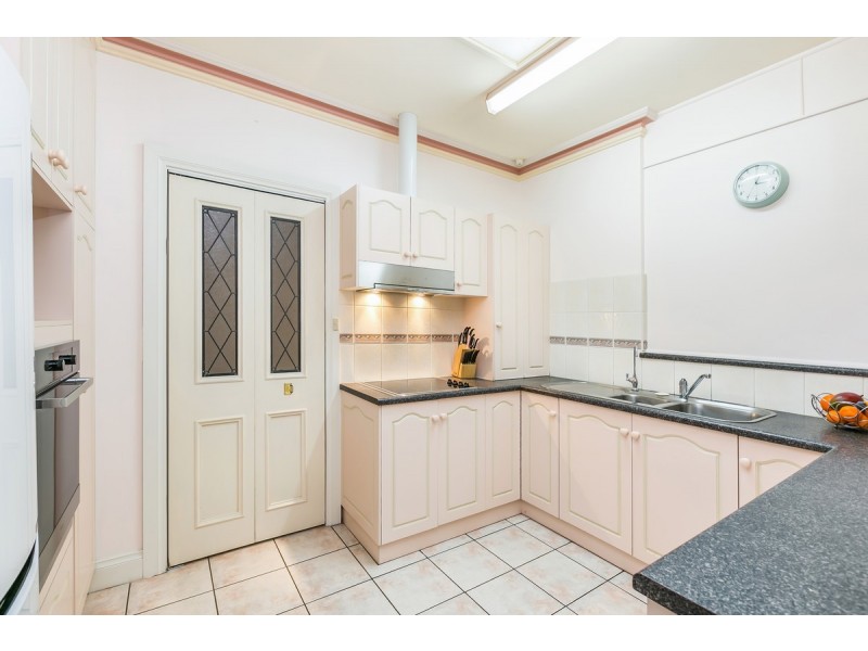 17 Albert Street, Glenelg East SA 5045