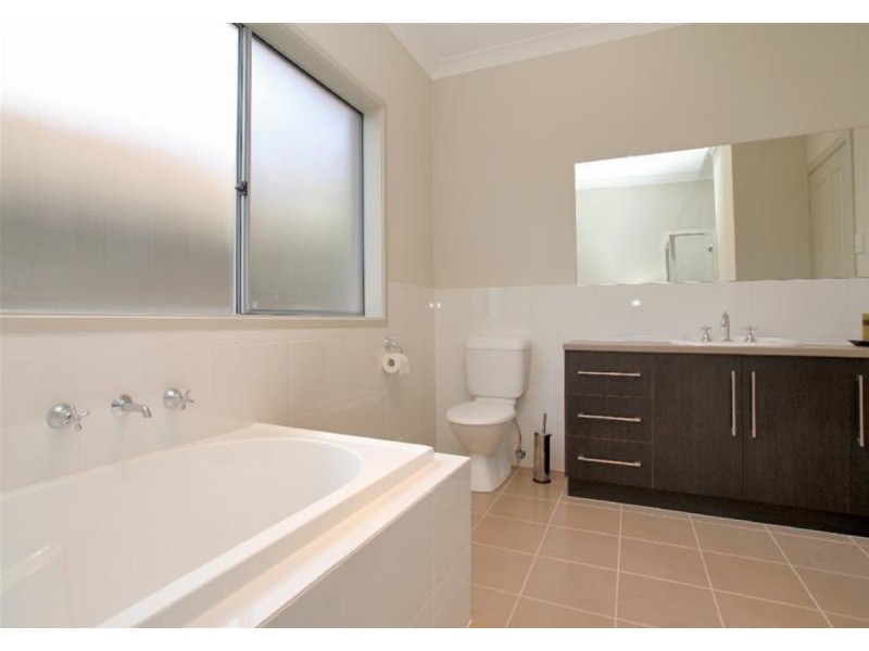 18 Thorne Crescent, Mitchell Park SA 5043