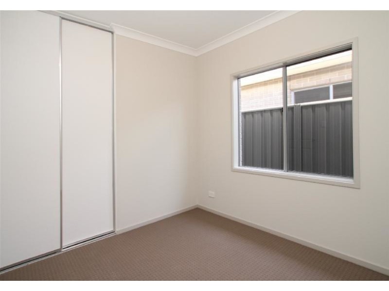 18 Thorne Crescent, Mitchell Park SA 5043