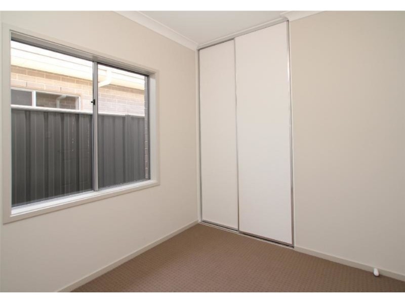 18 Thorne Crescent, Mitchell Park SA 5043