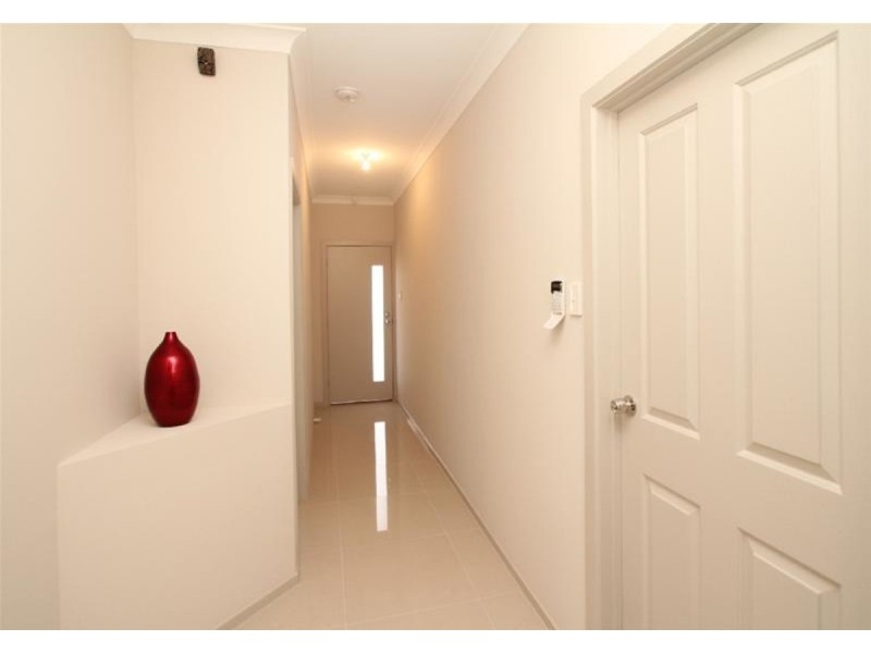 18 Thorne Crescent, Mitchell Park SA 5043