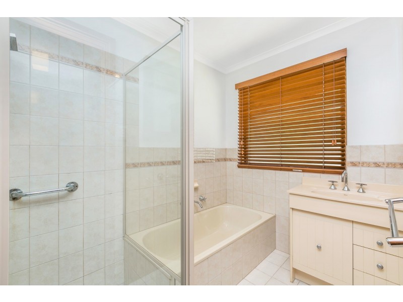 2a Raymond Grove, Warradale SA 5046