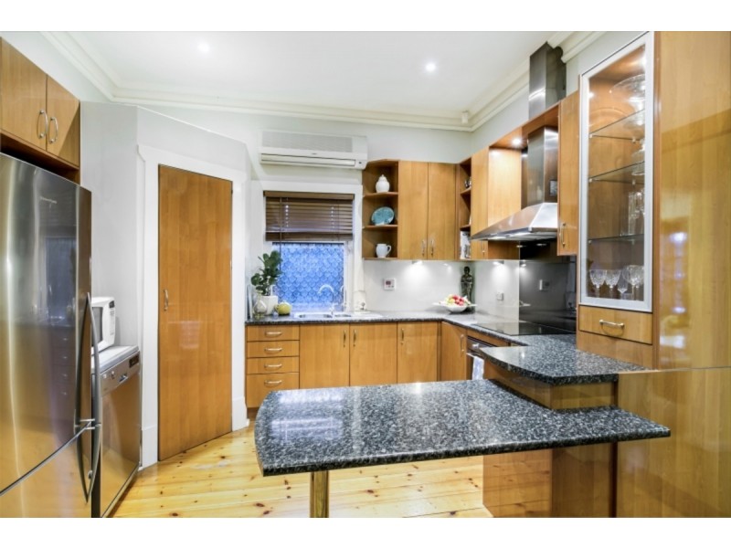 33 Murdoch Avenue, North Plympton SA 5037