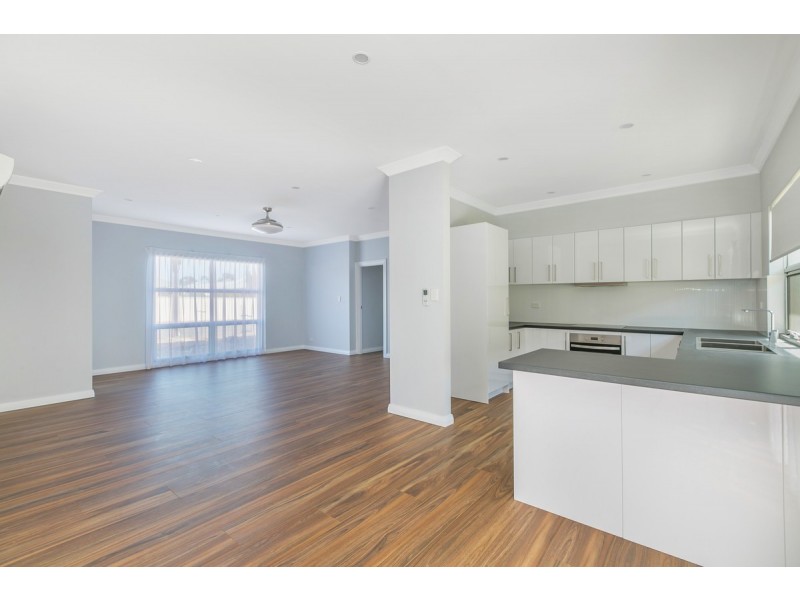 19 Nilpena Avenue, Park Holme SA 5043