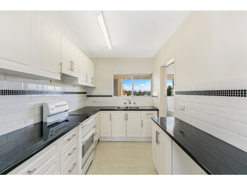 14/23 Colley Terrace, Glenelg SA 5045