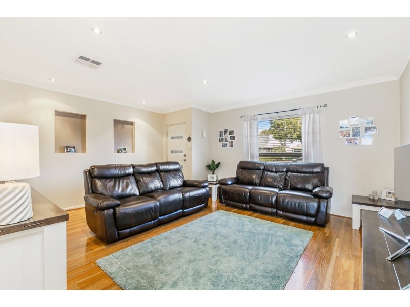 6 Inverell Avenue, North Plympton SA 5037