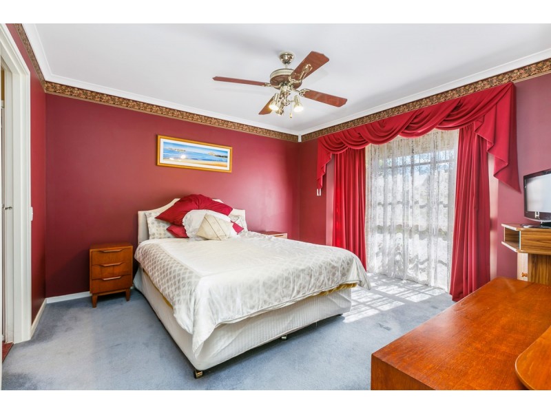 16 Phelps Court, Fulham SA 5024