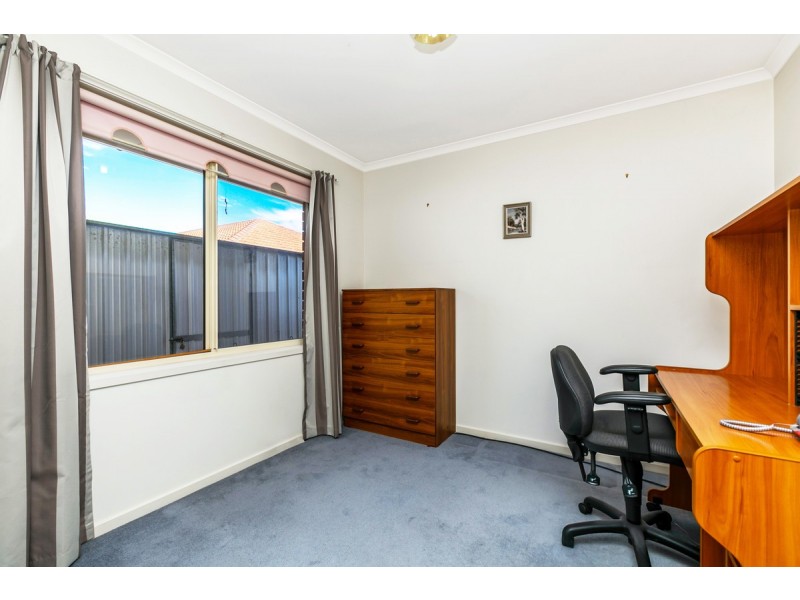 16 Phelps Court, Fulham SA 5024