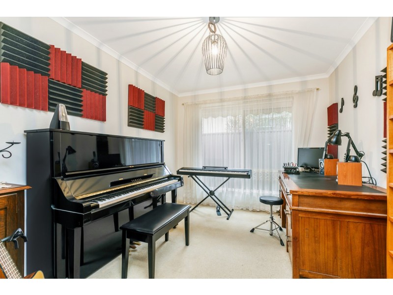 6 Mills Street, Mitchell Park SA 5043