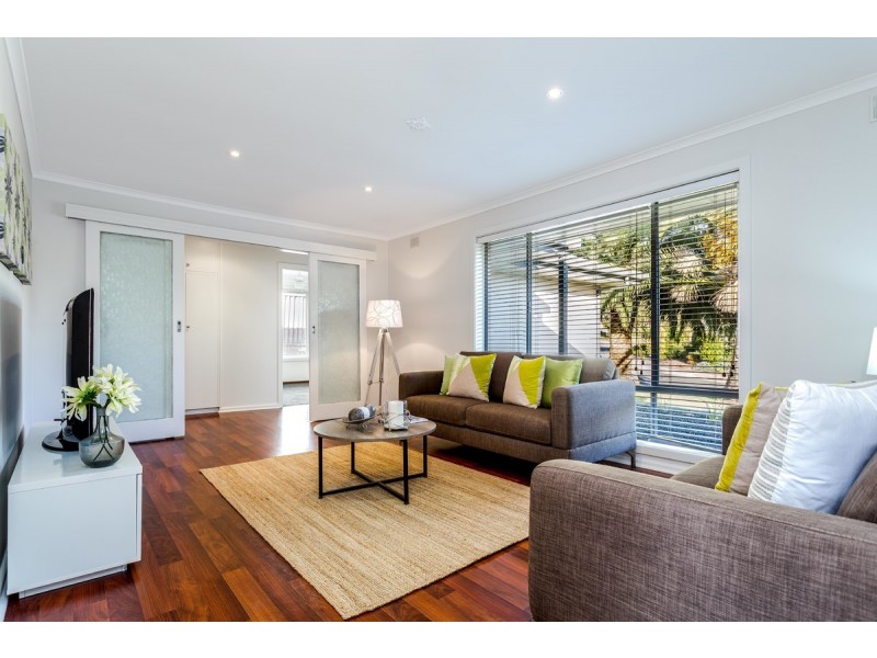 15 Taeping Street, Hallett Cove SA 5158