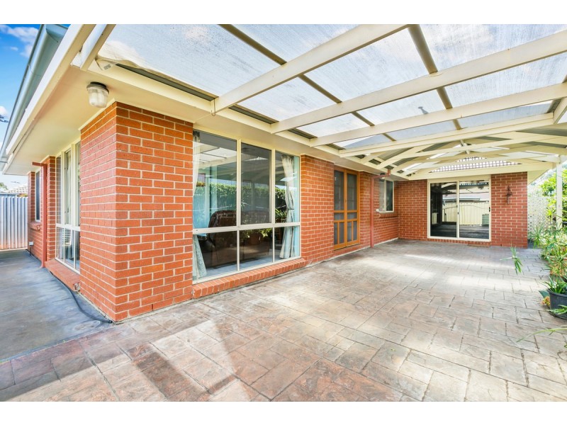 16 Phelps Court, Fulham SA 5024