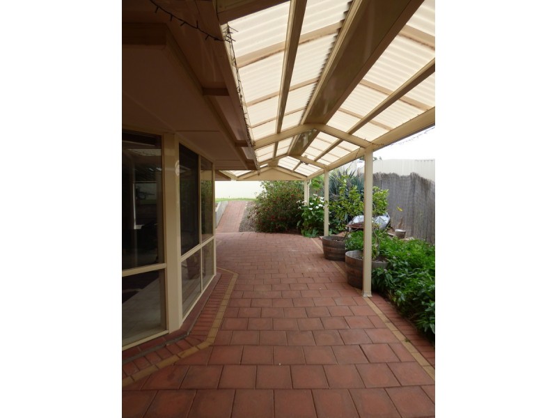 5 Morningside Drive, Woodcroft SA 5162