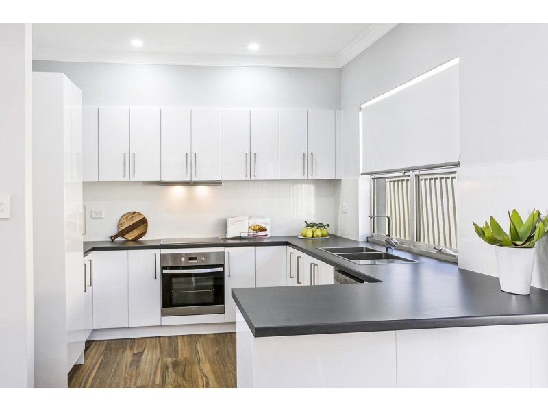 19 Nilpena Avenue, Park Holme SA 5043