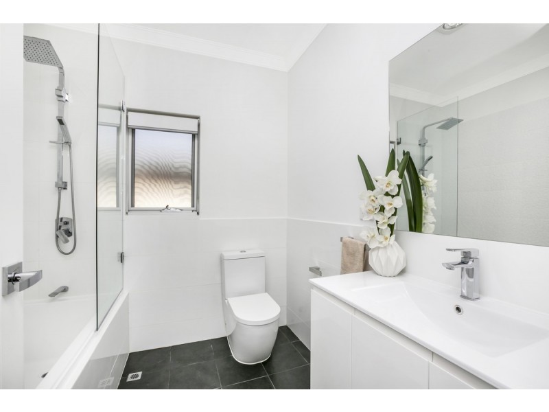 19 Nilpena Avenue, Park Holme SA 5043