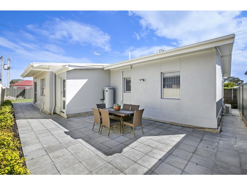 19 Nilpena Avenue, Park Holme SA 5043