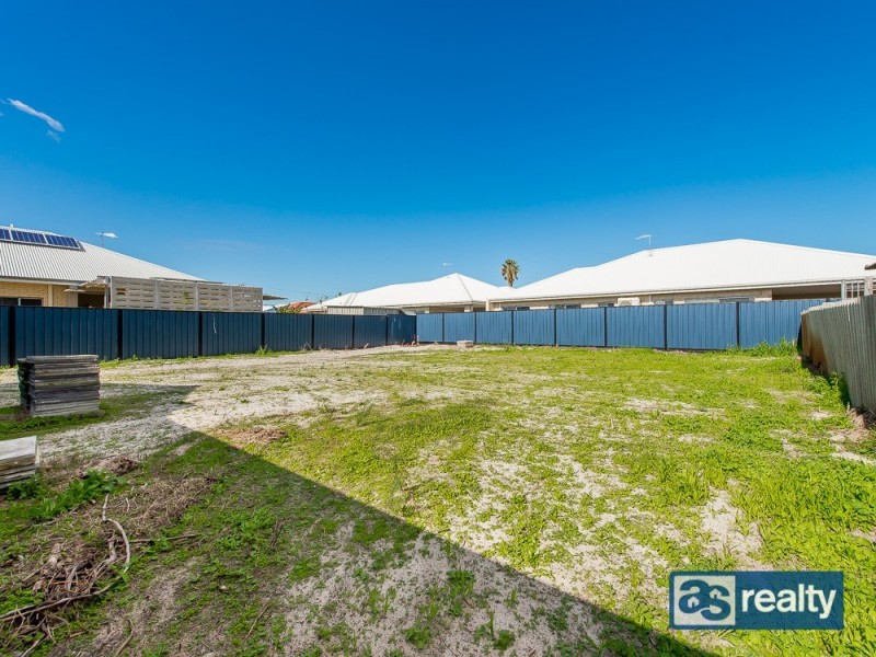 54 Broadway, Embleton WA 6062