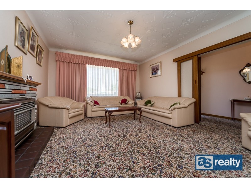 169 Alexander Drive, Dianella WA 6059