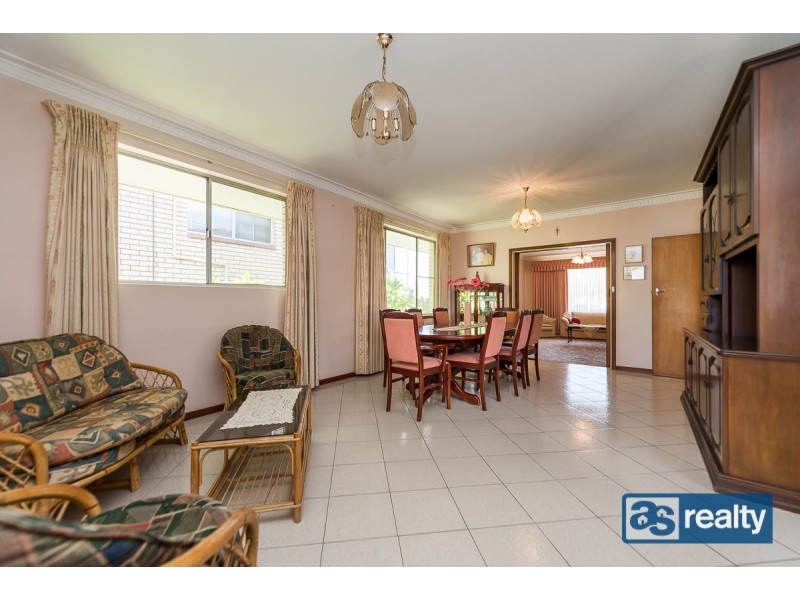 169 Alexander Drive, Dianella WA 6059