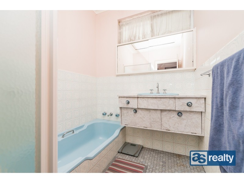 169 Alexander Drive, Dianella WA 6059