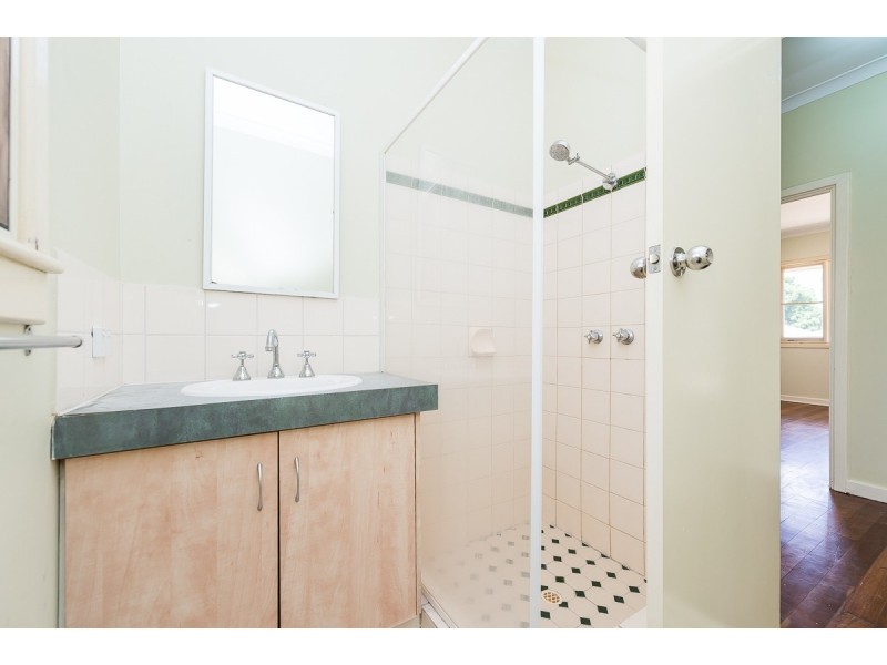 20 Esther Street, Eden Hill WA 6054