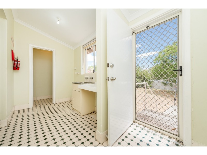 20 Esther Street, Eden Hill WA 6054