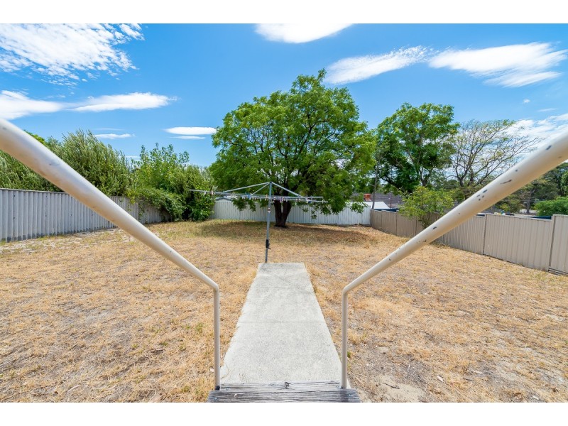 20 Esther Street, Eden Hill WA 6054