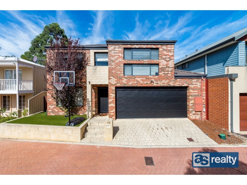 19 McKimmie St, Embleton WA 6062