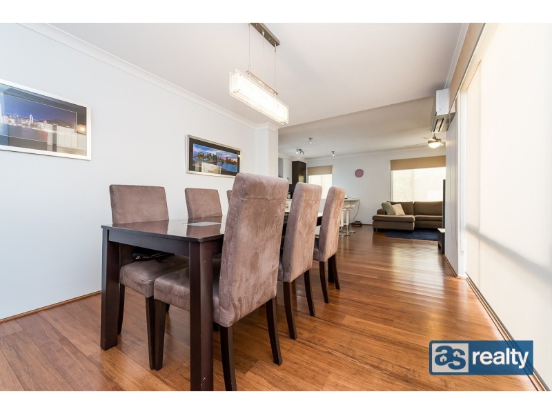 19 McKimmie St, Embleton WA 6062