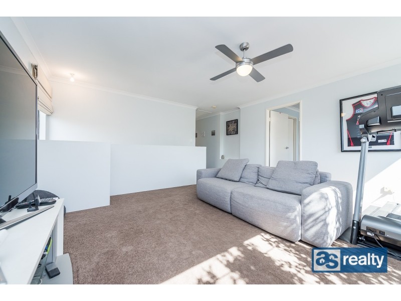 19 McKimmie St, Embleton WA 6062