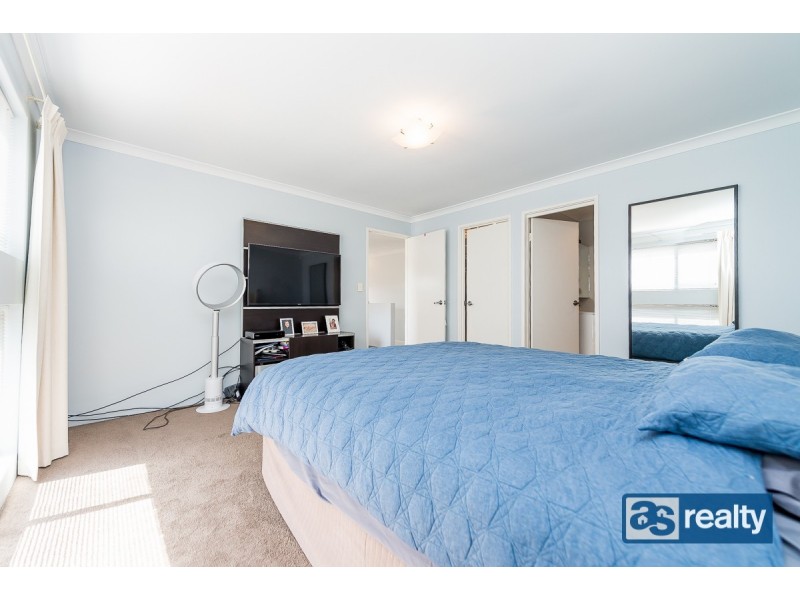 19 McKimmie St, Embleton WA 6062