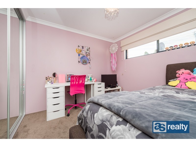 19 McKimmie St, Embleton WA 6062