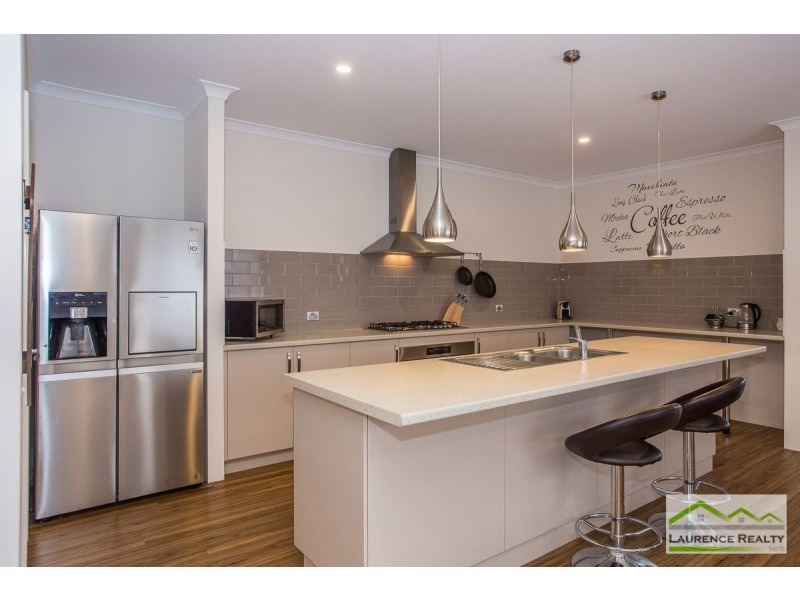 40 Perkins Drive, Clarkson WA 6030