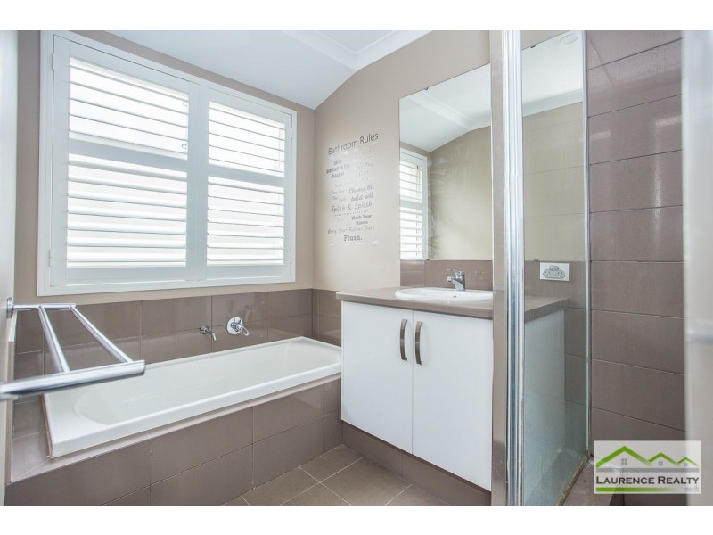 40 Perkins Drive, Clarkson WA 6030