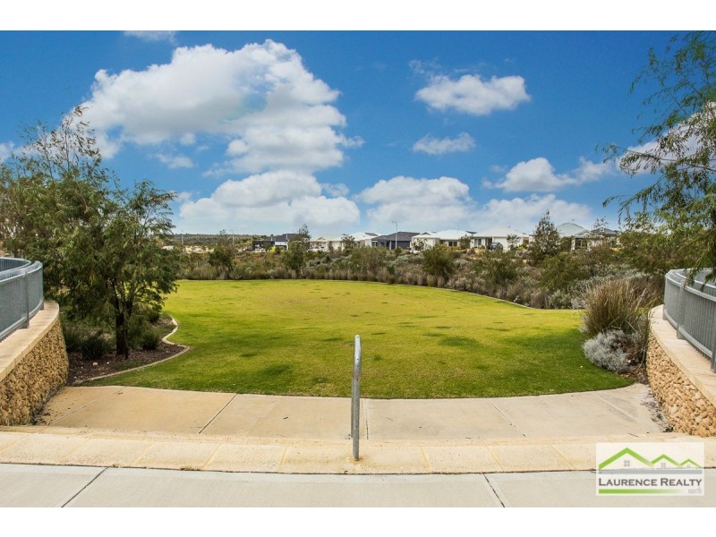 40 Perkins Drive, Clarkson WA 6030