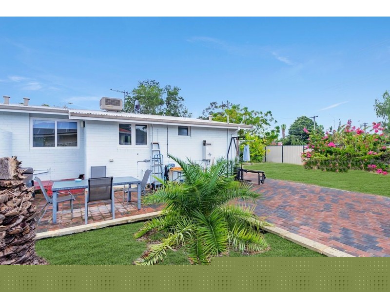 2B Bilby Road, Girrawheen WA 6064